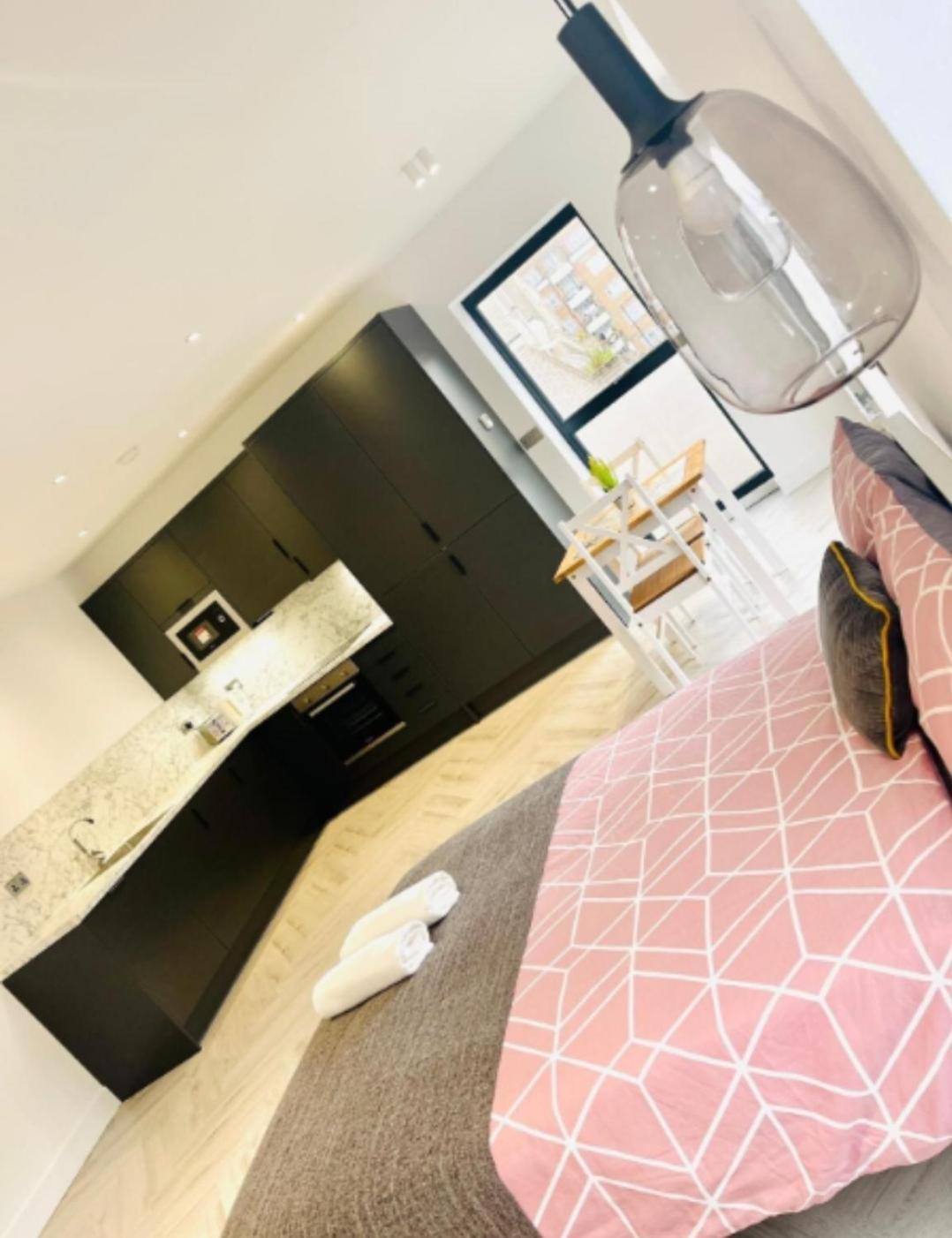 Location In 20 Mins To Piccadilly Circus Londres