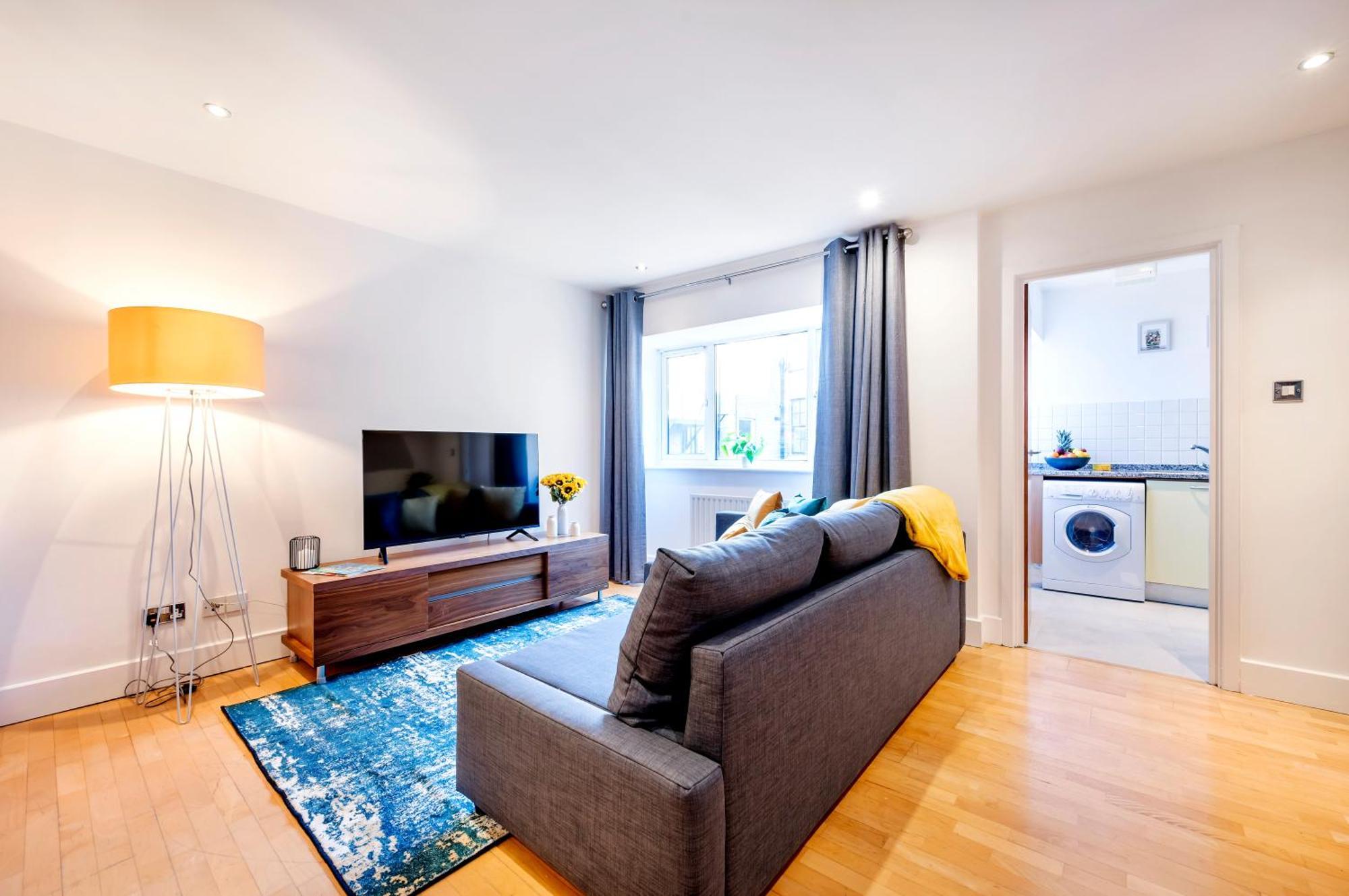 Welcome The Garrick Apartment
