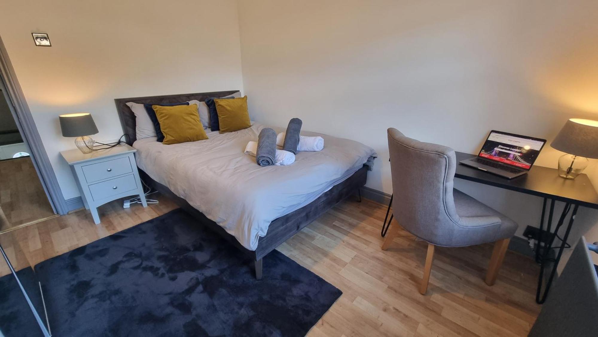 Garden View Double Room, 20 Mins To London, 1gb Internet Séjour chez l'habitant Londres