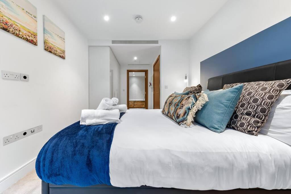 Bright Balcony Retreat Hammersmith Appartement