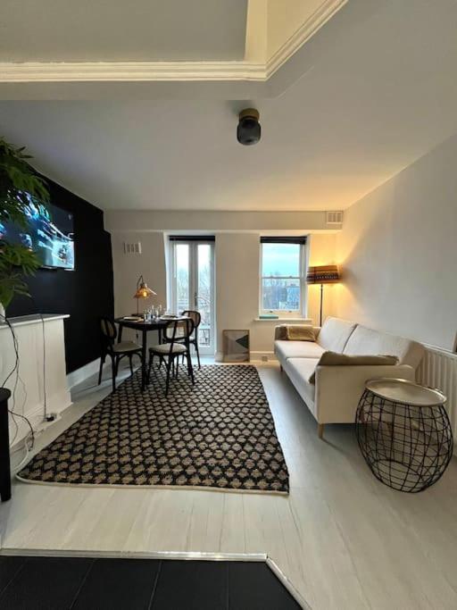 Stylish Urban Retreat In * Londres
