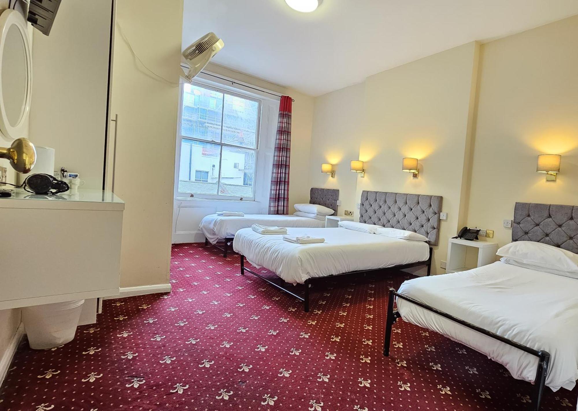 Hyde Park Court Hotel