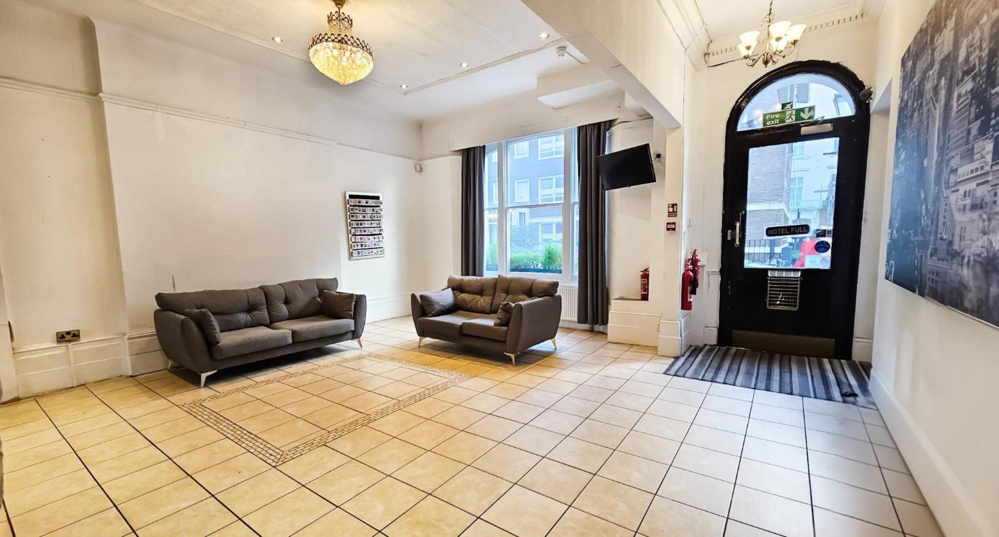 Hyde Park Court 2* London