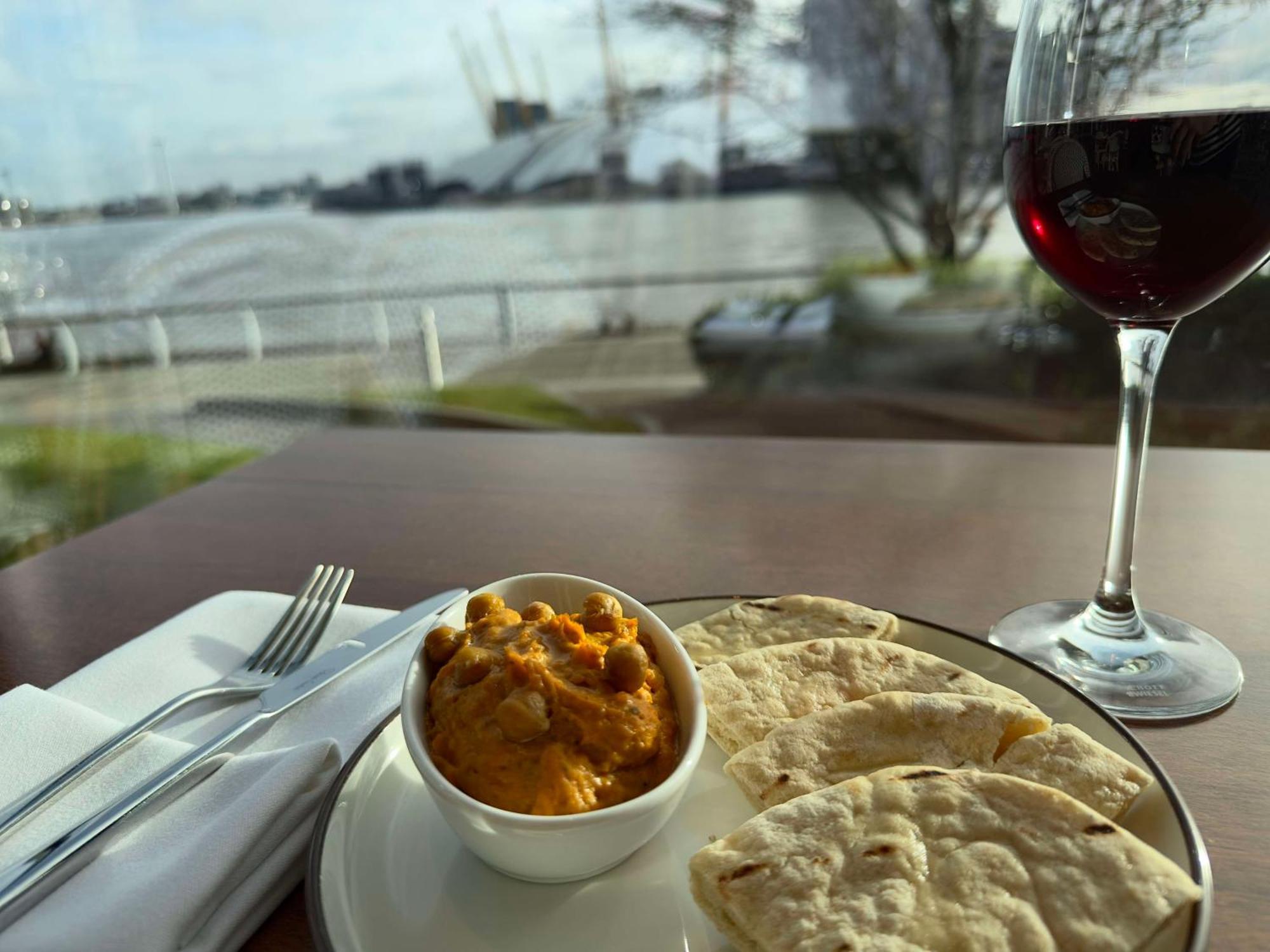 Radisson Blu Hotel, Canary Wharf East Hotel