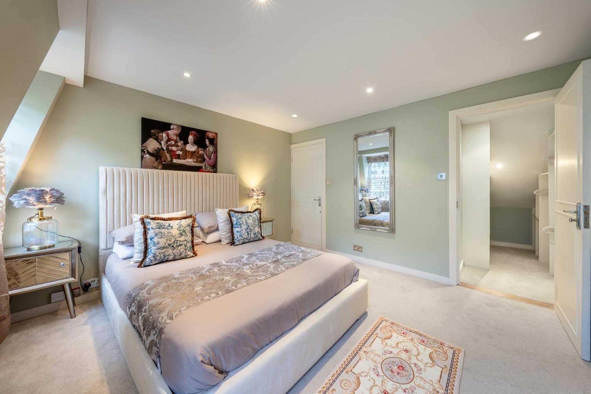 Huge 200sqm Luxury 3-bedroom Mews Apartamento Londres