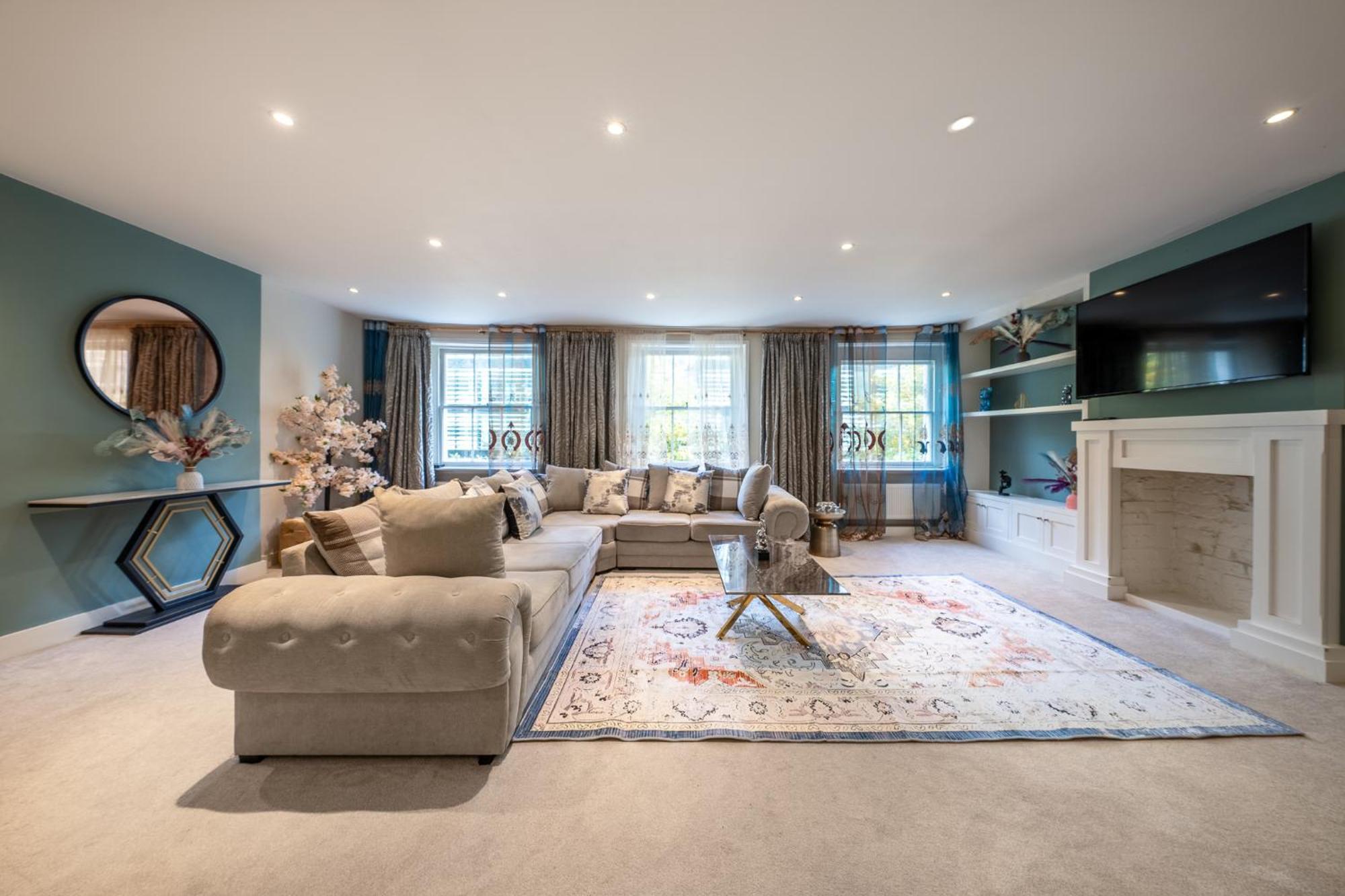Huge 200sqm Luxury 3-bedroom Mews * Londres
