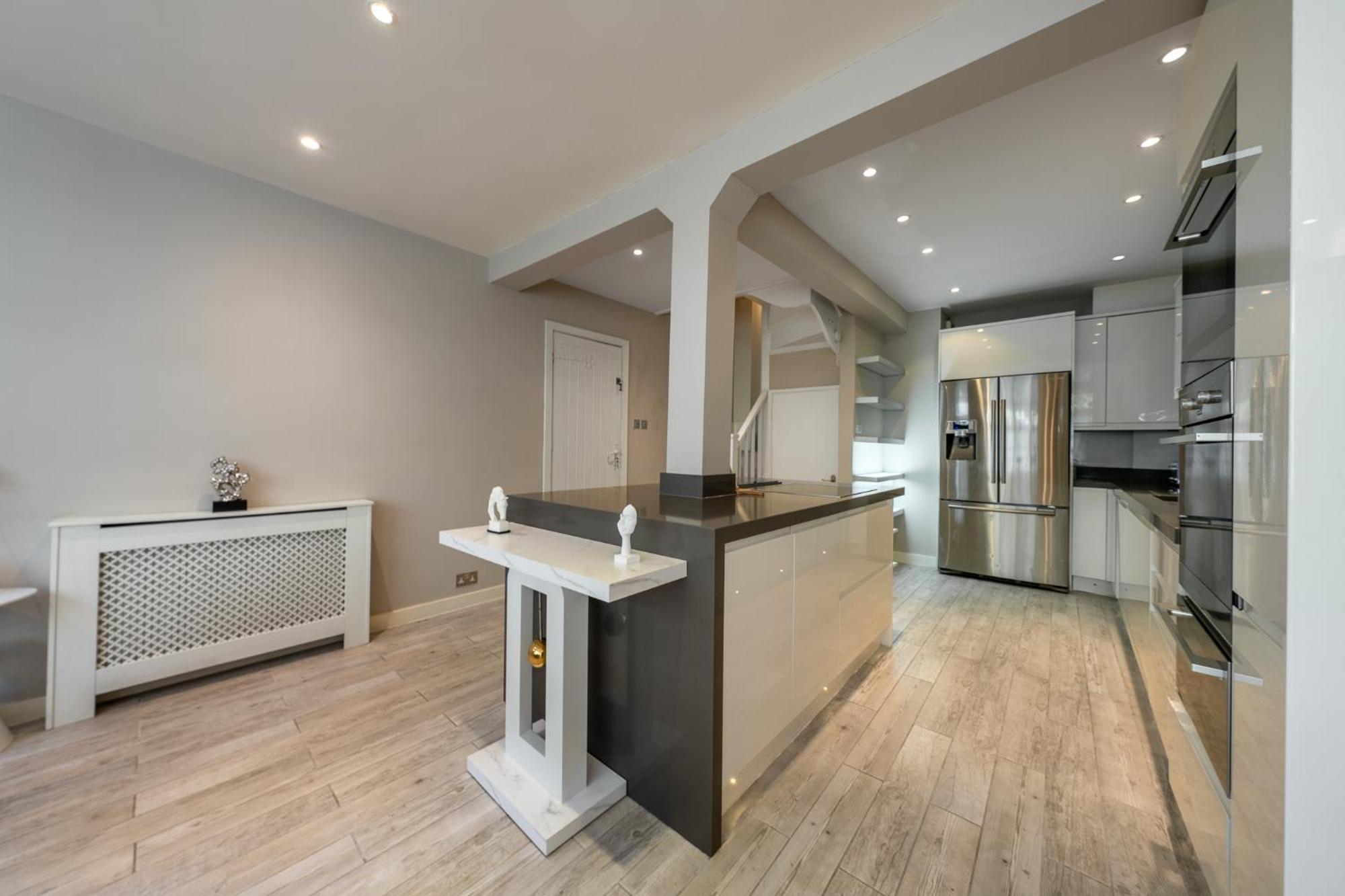 Huge 200sqm Luxury 3-bedroom Mews * Londres