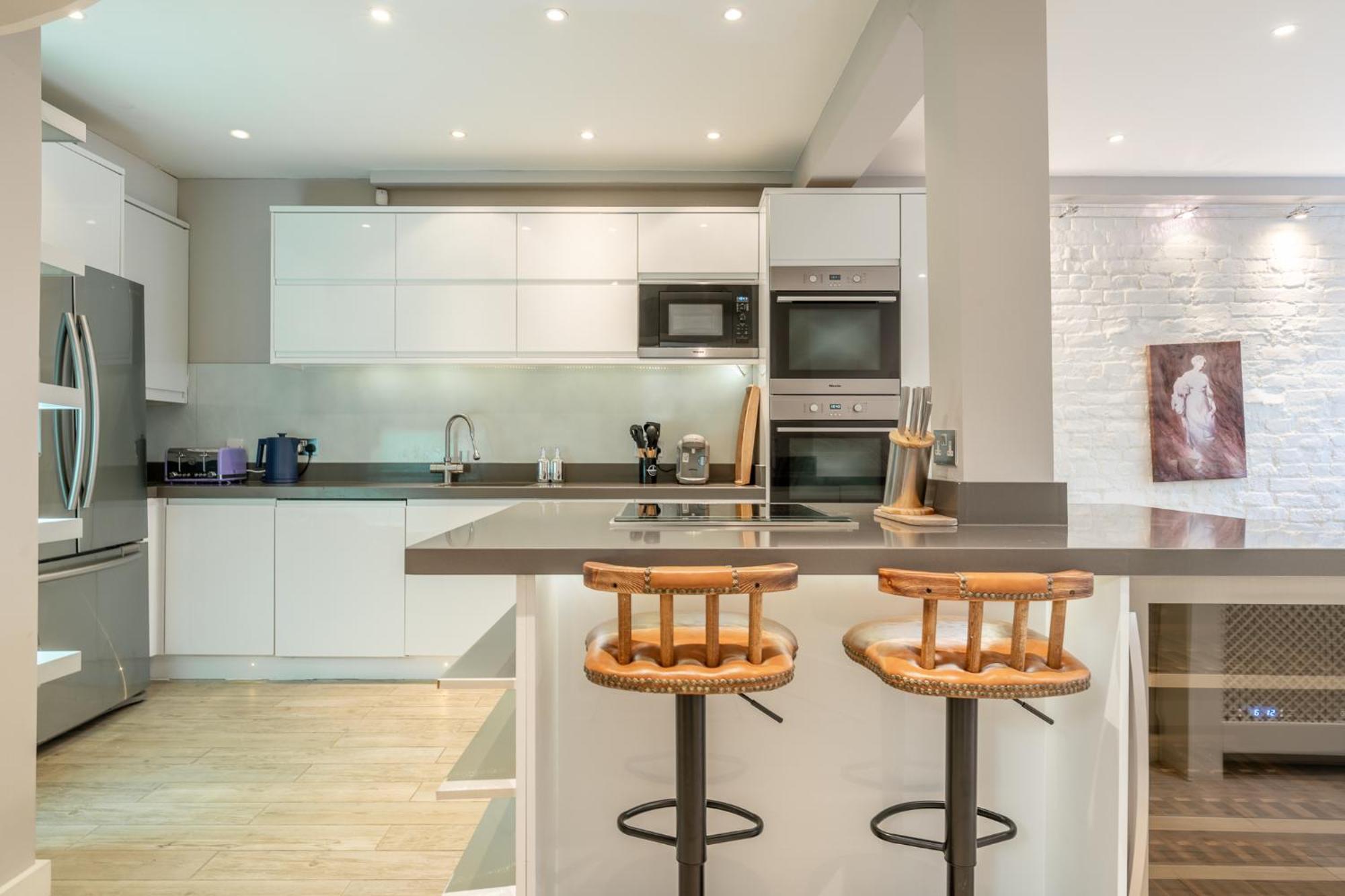 Huge 200sqm Luxury 3-bedroom Mews * Londres