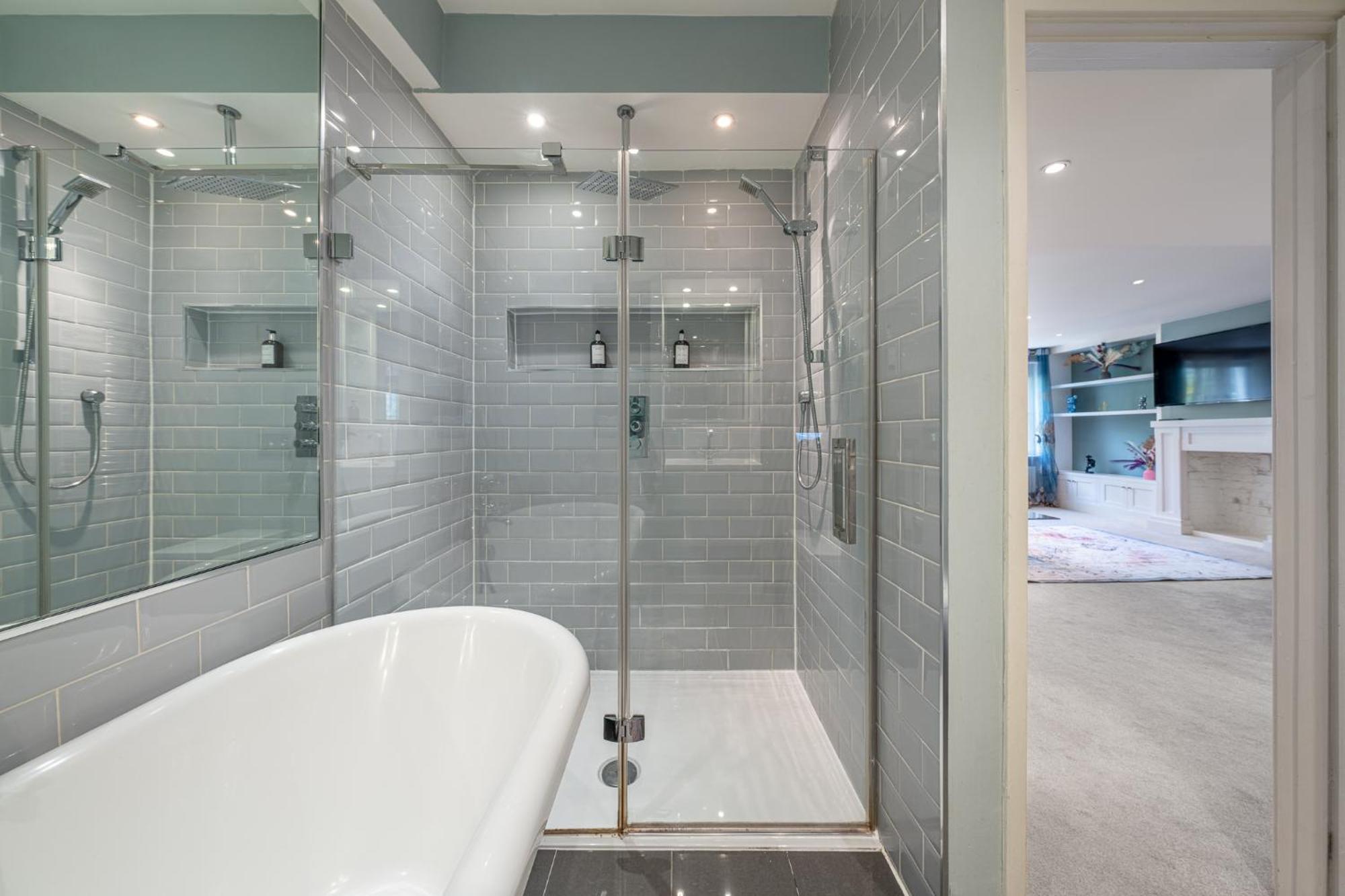 Huge 200sqm Luxury 3-bedroom Mews Londres