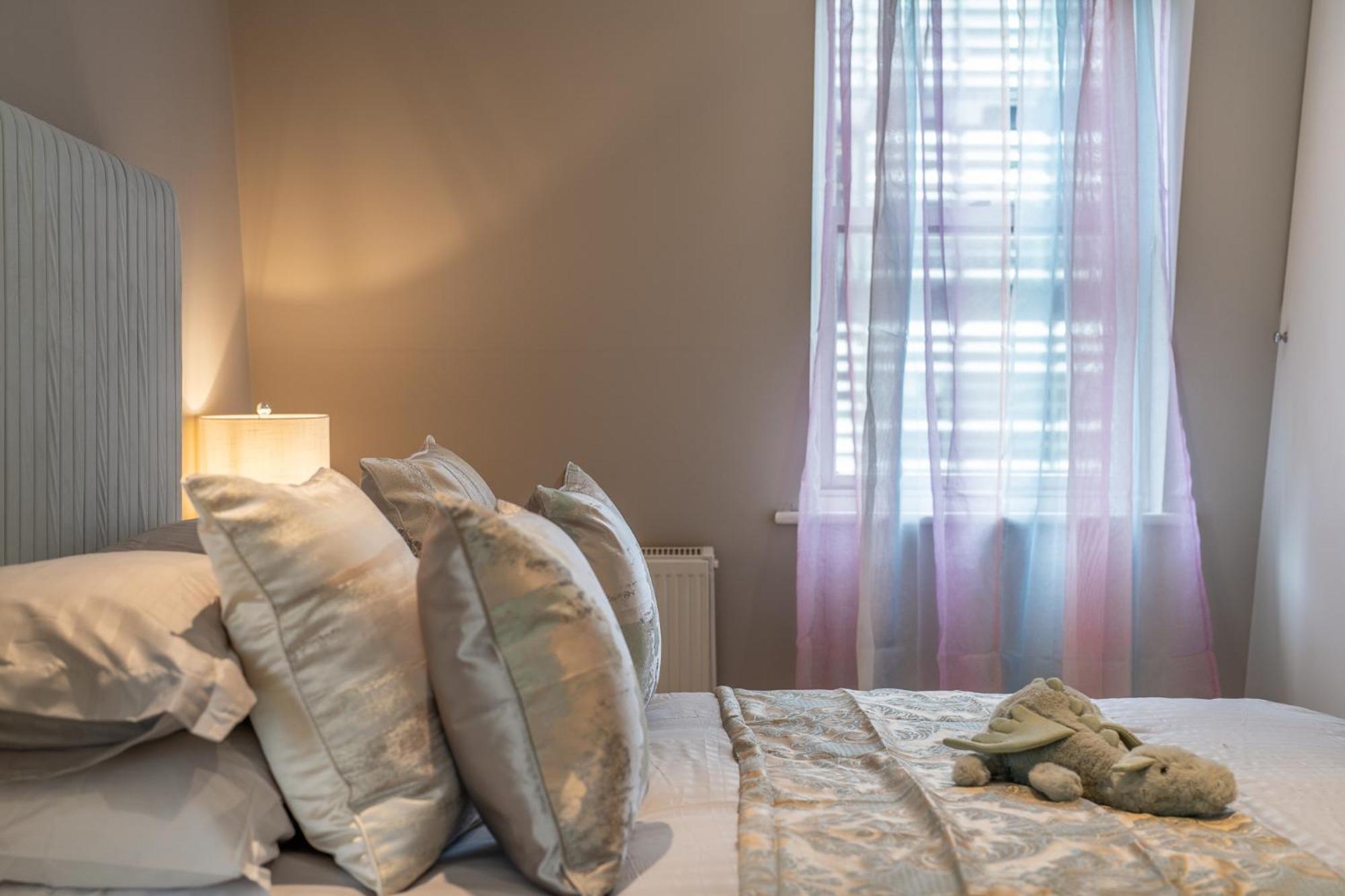 Apartamento Huge 200sqm Luxury 3-bedroom Mews Londres