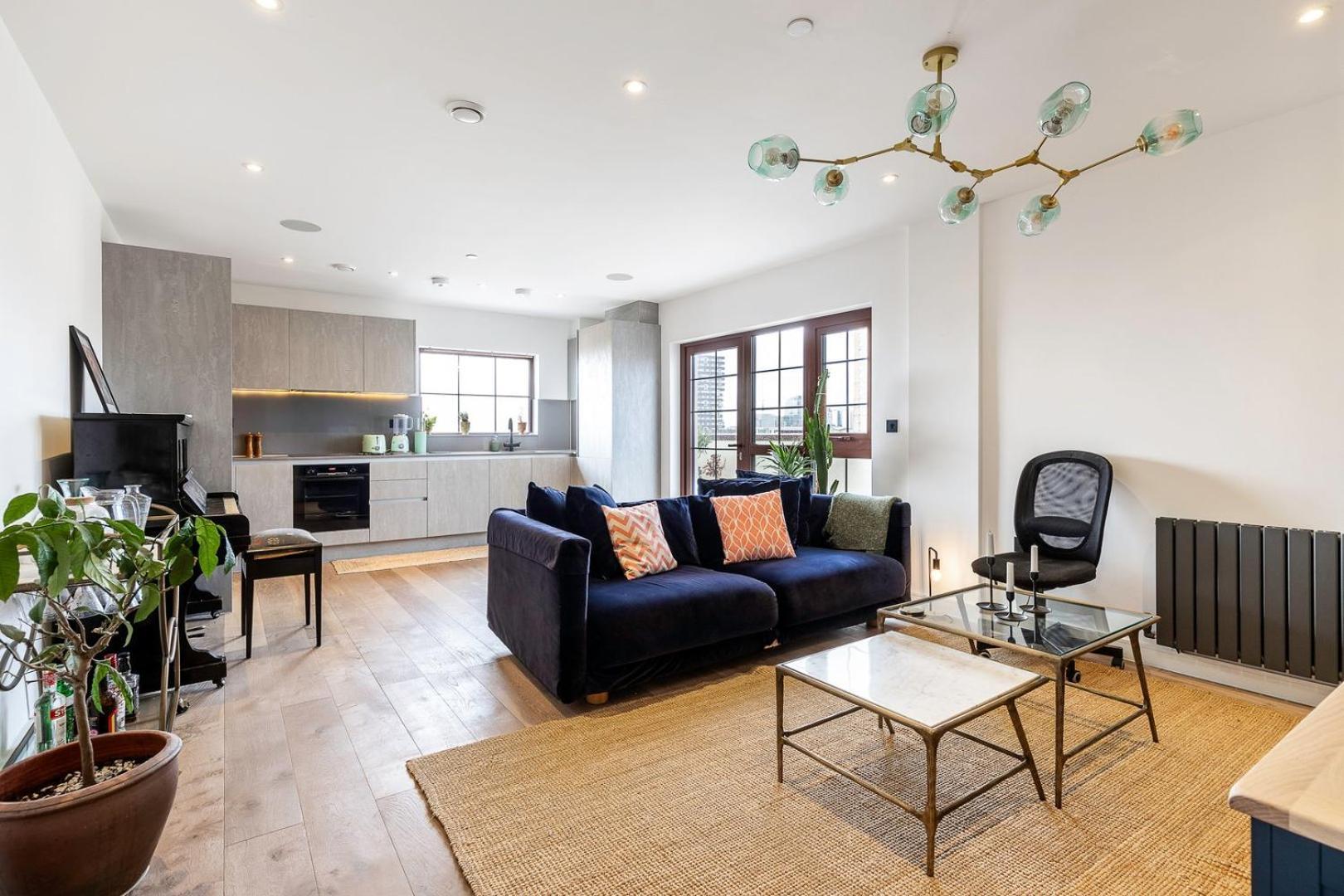 View Spacious 2 Bedroom Penthouse Apartamento