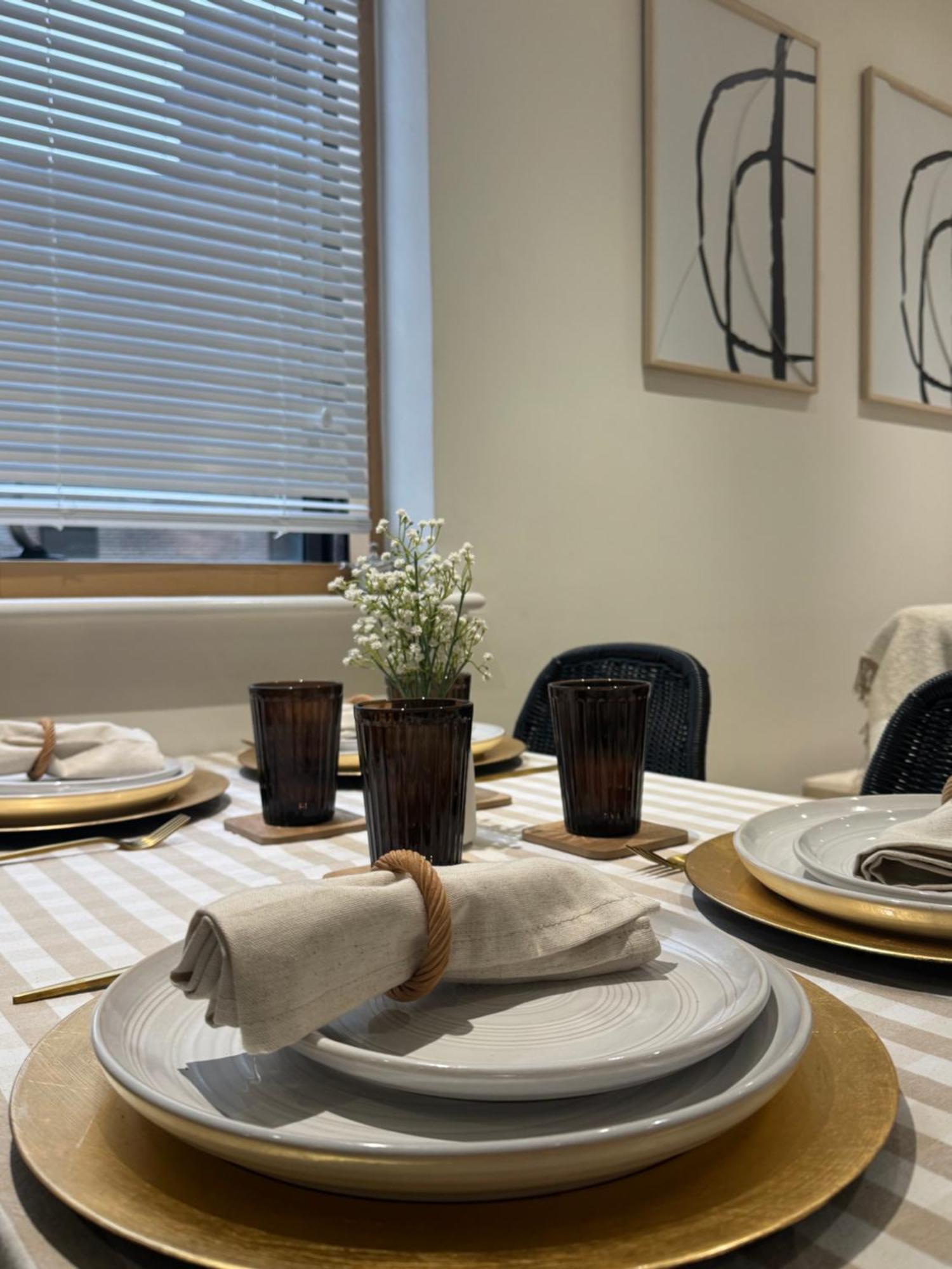 Modern & Stylish 1 Bedroom Apartment, Sleeps 4, Londres