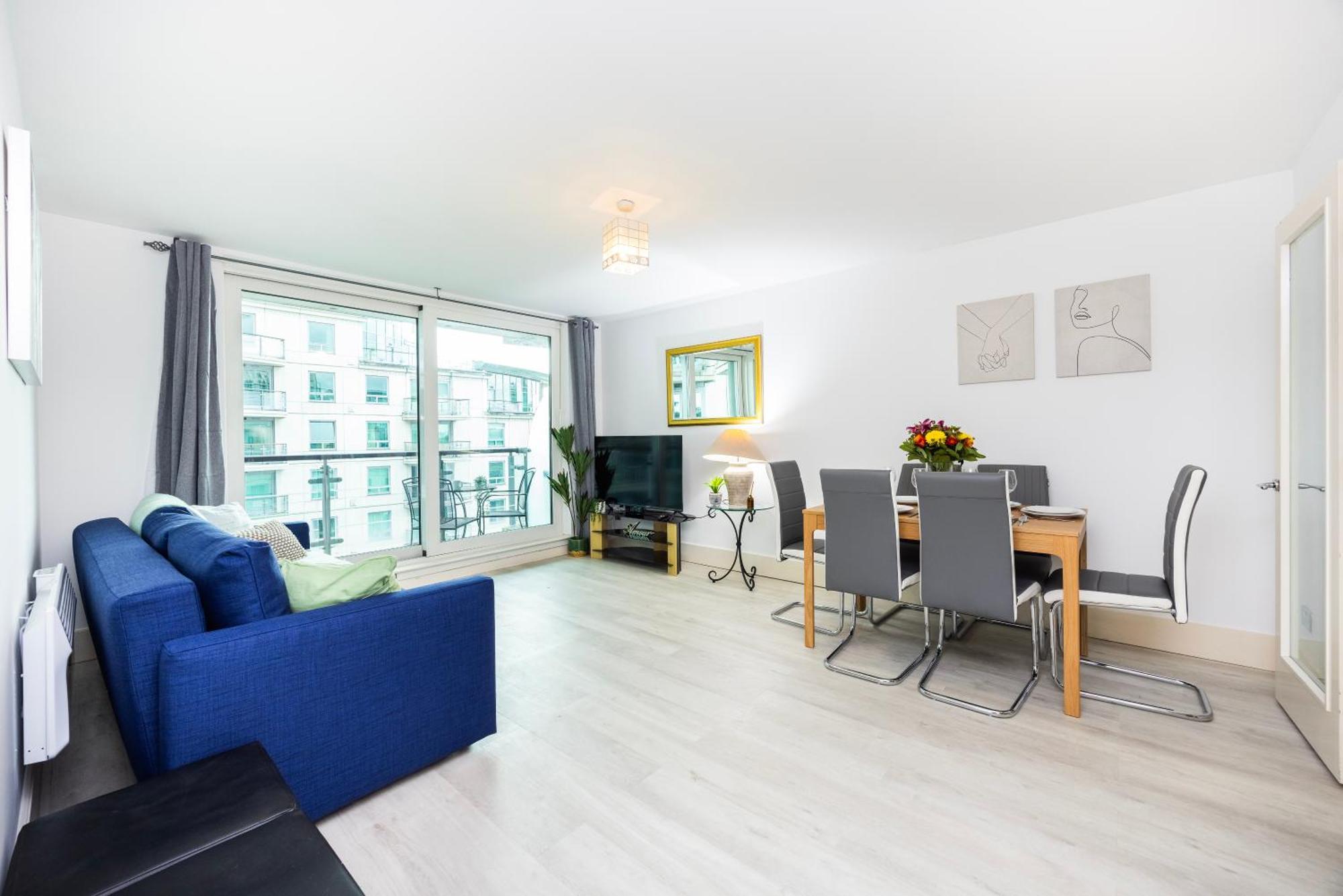 Welcomestay St Georges Wharf Appartement Londen