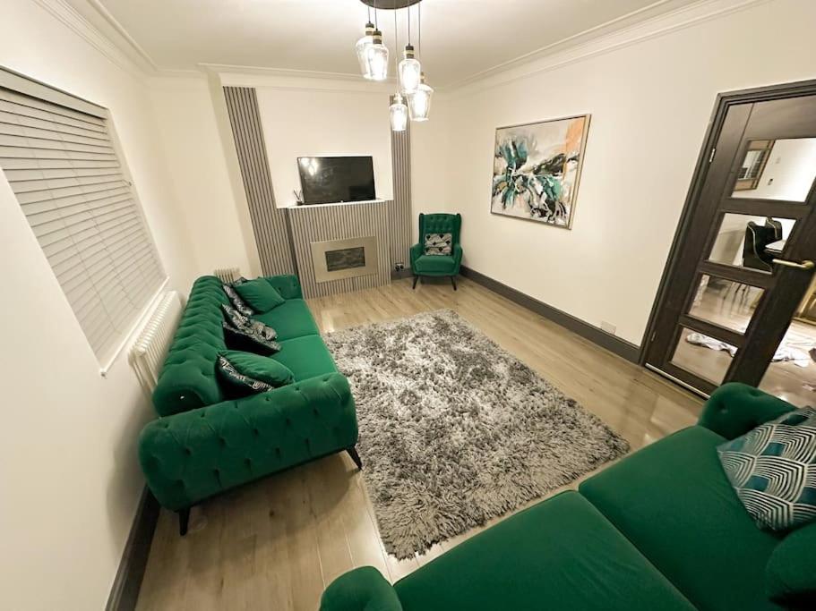 Beautiful Cosy 2 Bed Whole Flat Appartement