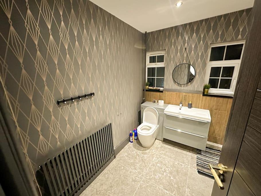 Beautiful Cosy 2 Bed Whole Flat