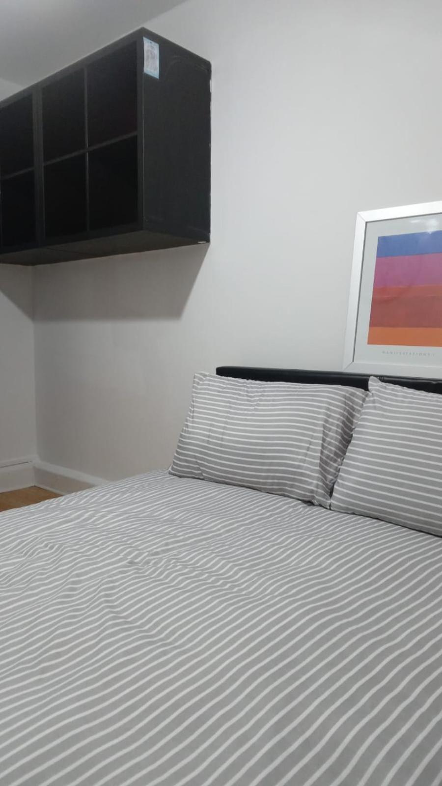 Exclusive Luxurious Double Bedroom In A Beautiful Shared Flat Close To Transit & Grocery Stores * Londres