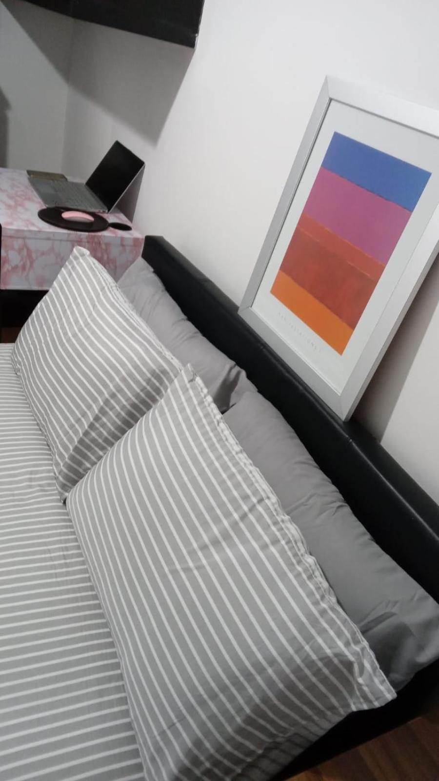 Exclusive Luxurious Double Bedroom In A Beautiful Shared Flat Close To Transit & Grocery Stores Séjour chez l'habitant *