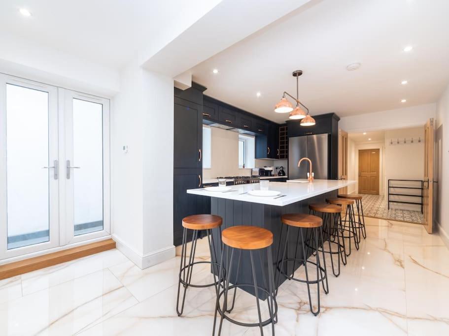 Londons Luxury Pad Apartment *