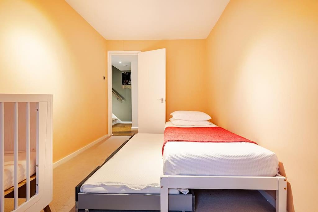 3 Bedroom Maisonette In Belsize Park, Hampstead With Private Entrance * Londres