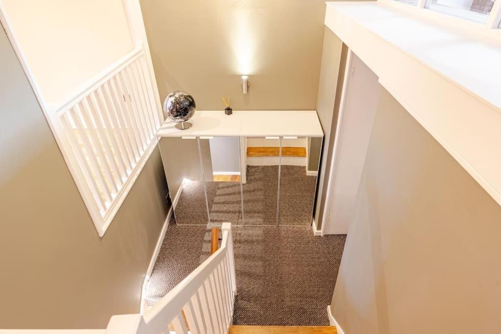 Appartement 3 Bedroom Maisonette In Belsize Park, Hampstead With Private Entrance *