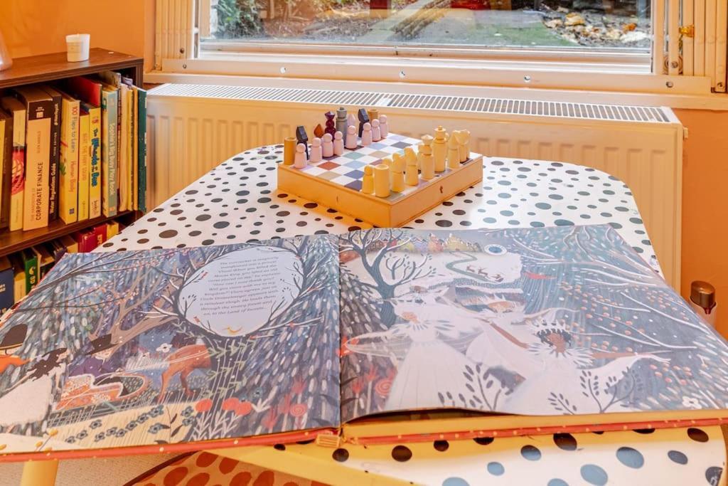 3 Bedroom Maisonette In Belsize Park, Hampstead With Private Entrance Appartement *