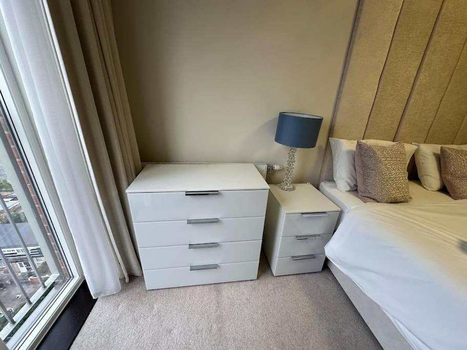 Away From Two Bed In * Londres