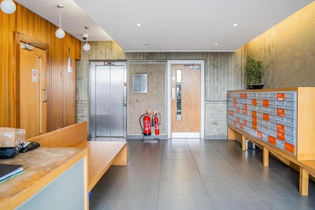 Appartement Modern One-bed Apartment, Hallsville Rd