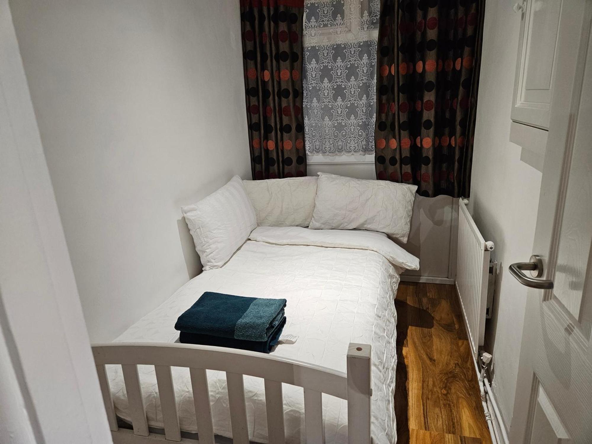 Appartement Mitcham Junction - 2 Bed - Sleeps 6 Londres