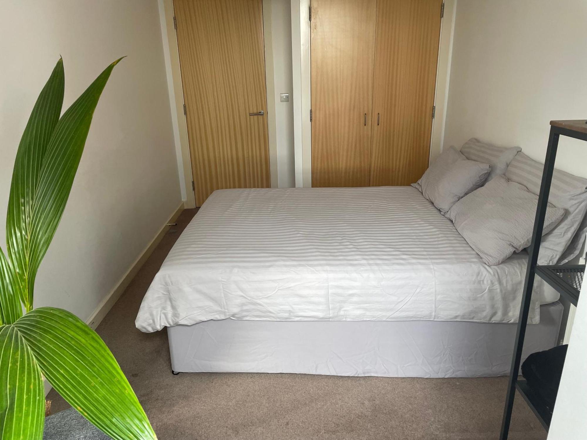 Private In A Shared Flat Alojamento de Acomodação e Pequeno-almoço