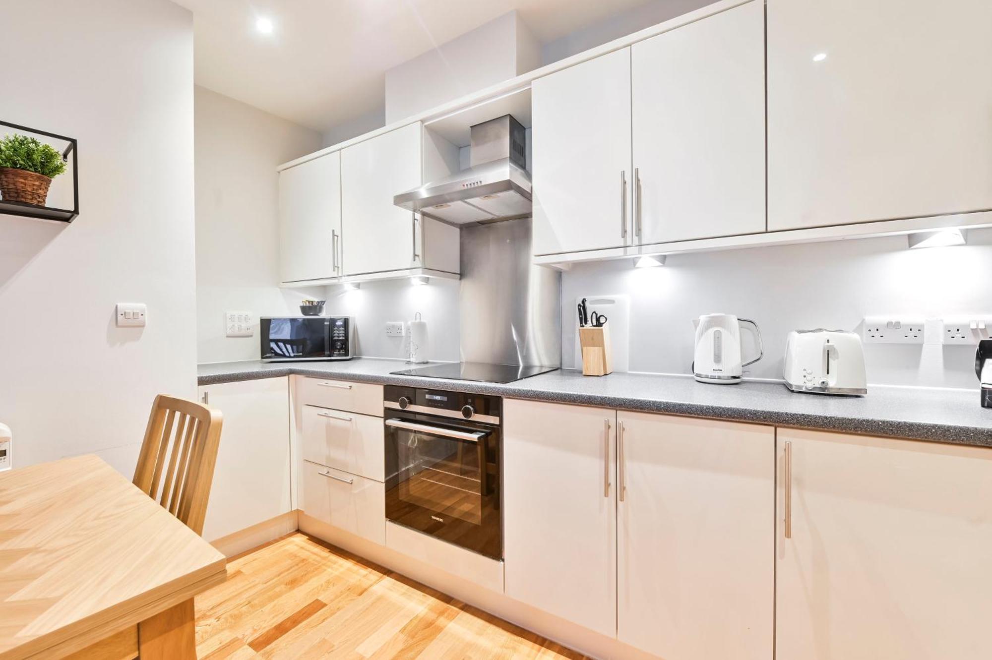 Delightful Tower Bridge Sleeps 6 Apartamento Londres