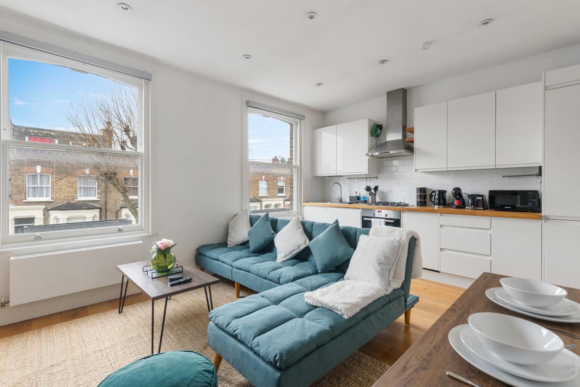 Portnall Retreat - Beautiful & Bright - Close To Ldn * Londres