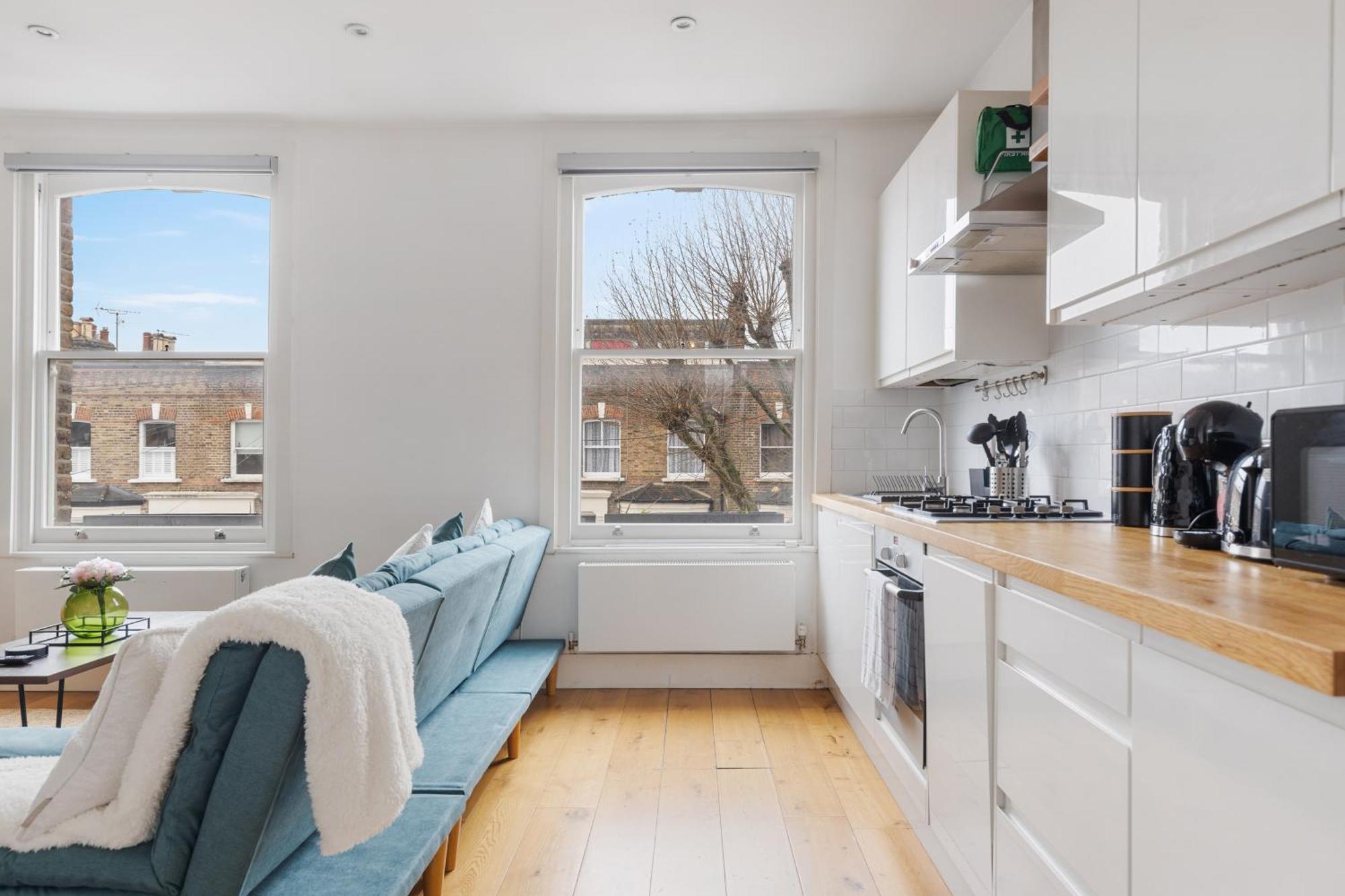 Portnall Retreat - Beautiful & Bright - Close To Ldn Appartement Londres
