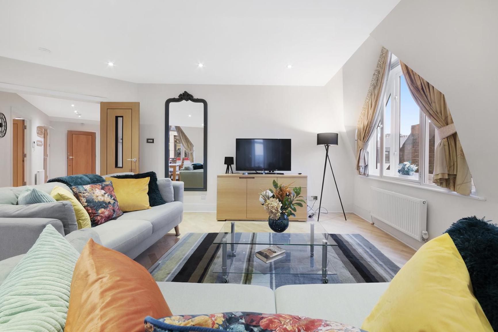 Farringdon Penthouse Spacious 3 Bedroom 2 Bath Appartement
