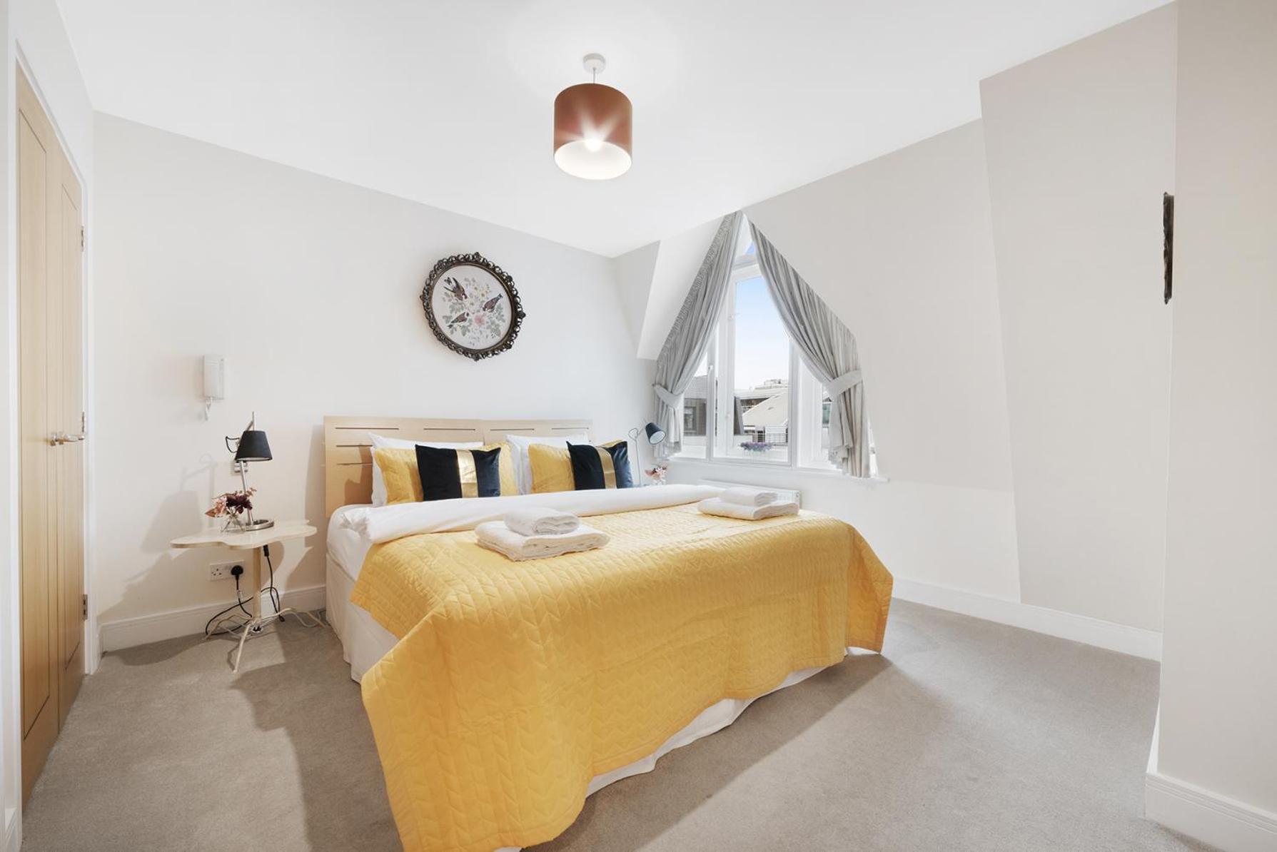 Farringdon Penthouse Spacious 3 Bedroom 2 Bath Appartement *