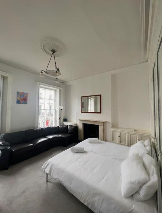 Appartement 3 Bedroom In Victoria, Londres