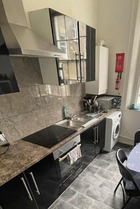 3 Bedroom In Victoria, Londres