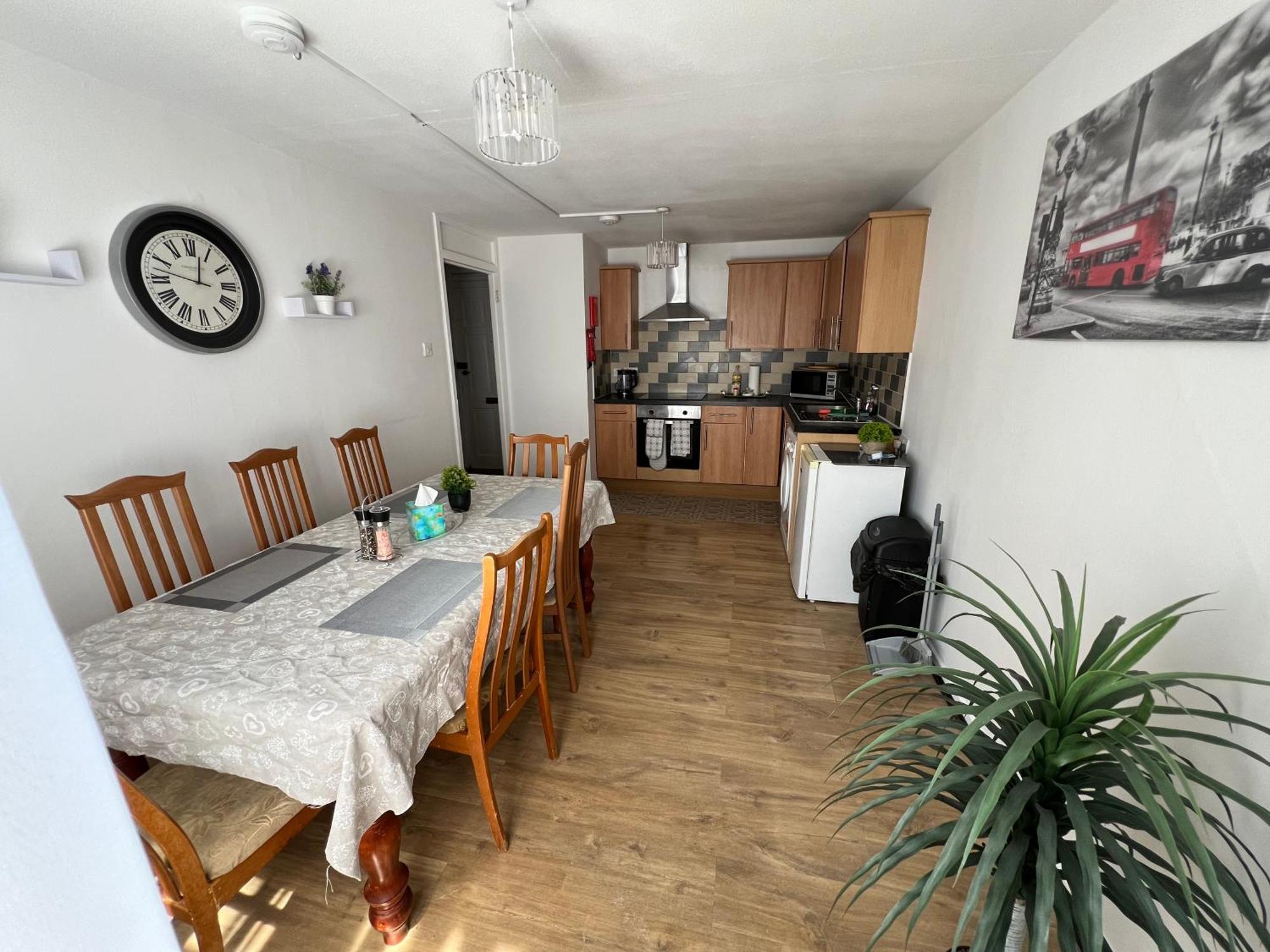 Pensión Spacious For Rent 10 Min From Tower Bridge *