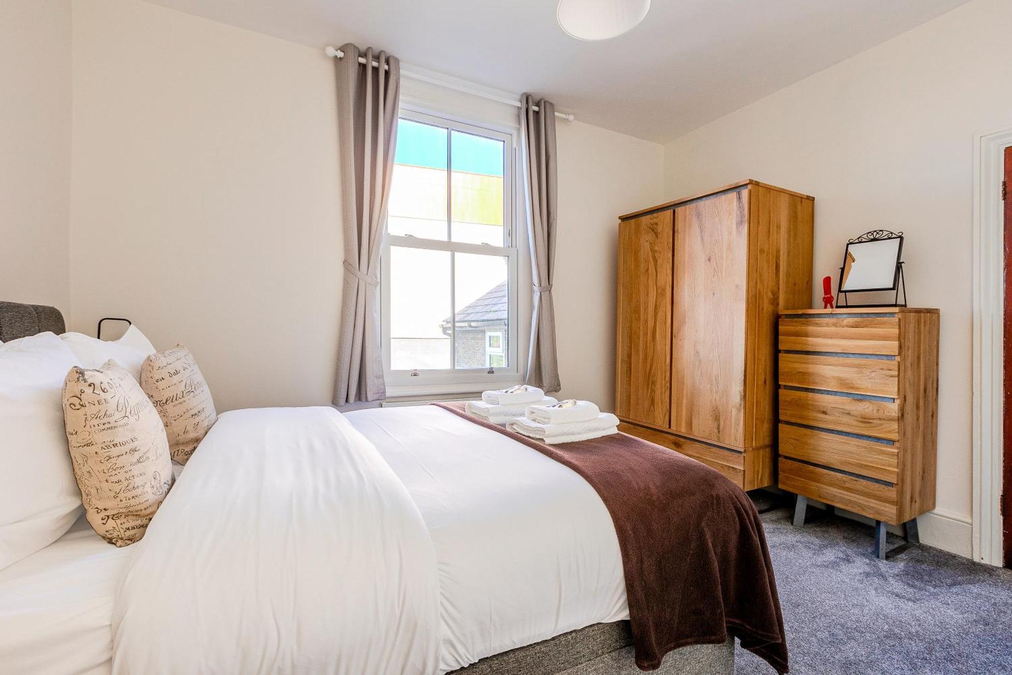 Peaceful 2br Multilvl In Streatham Appartement *