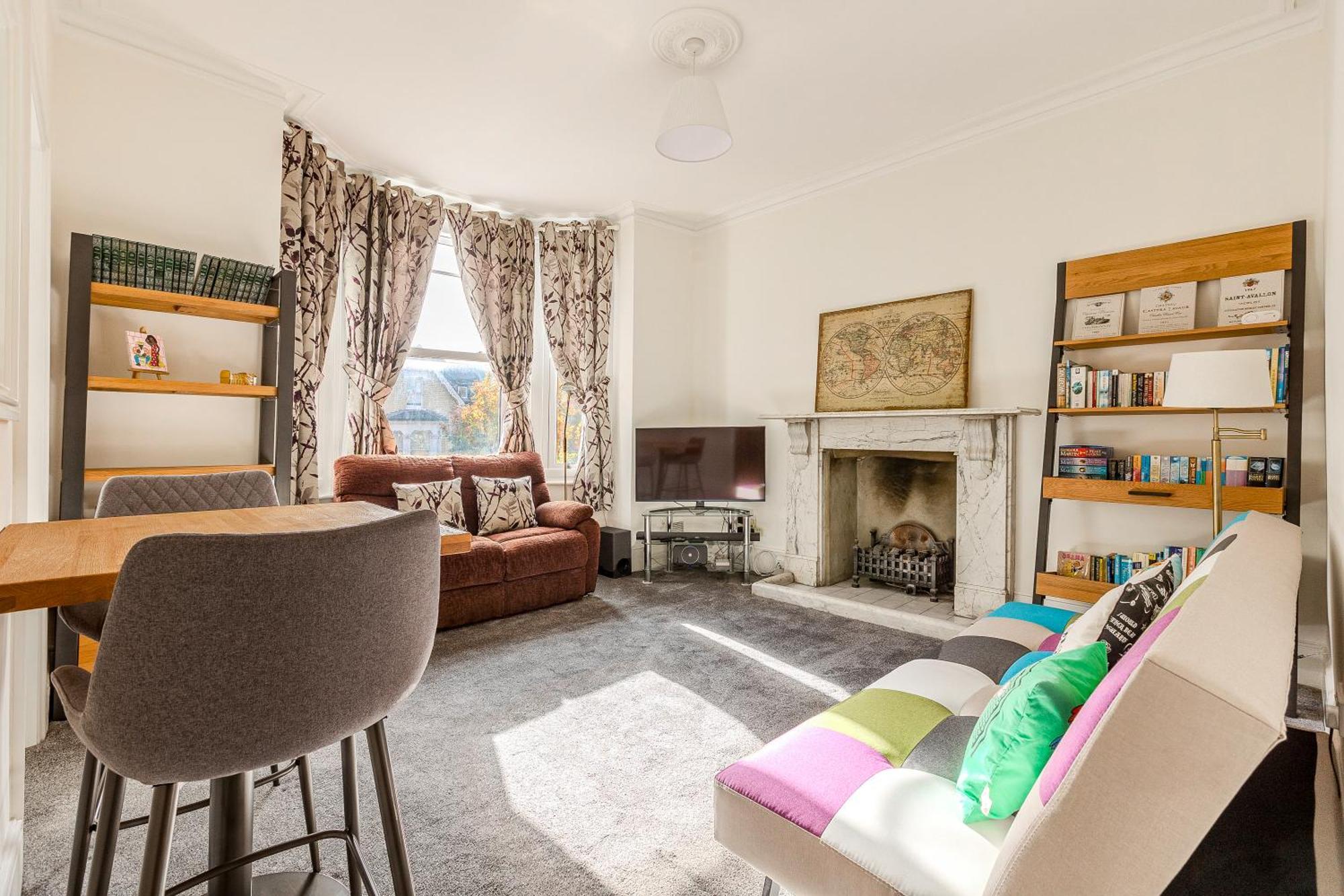 Peaceful 2br Multilvl In Streatham Appartement *