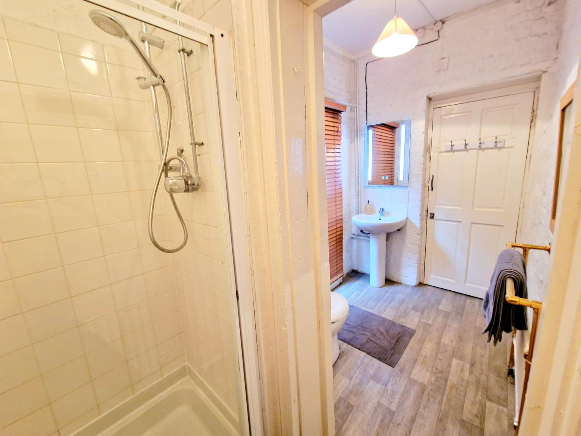 King's Cross & Angel Area, 4 Bedrooms With 7 Beds & Private Rooftop - Walk To St Pancras International Appartement