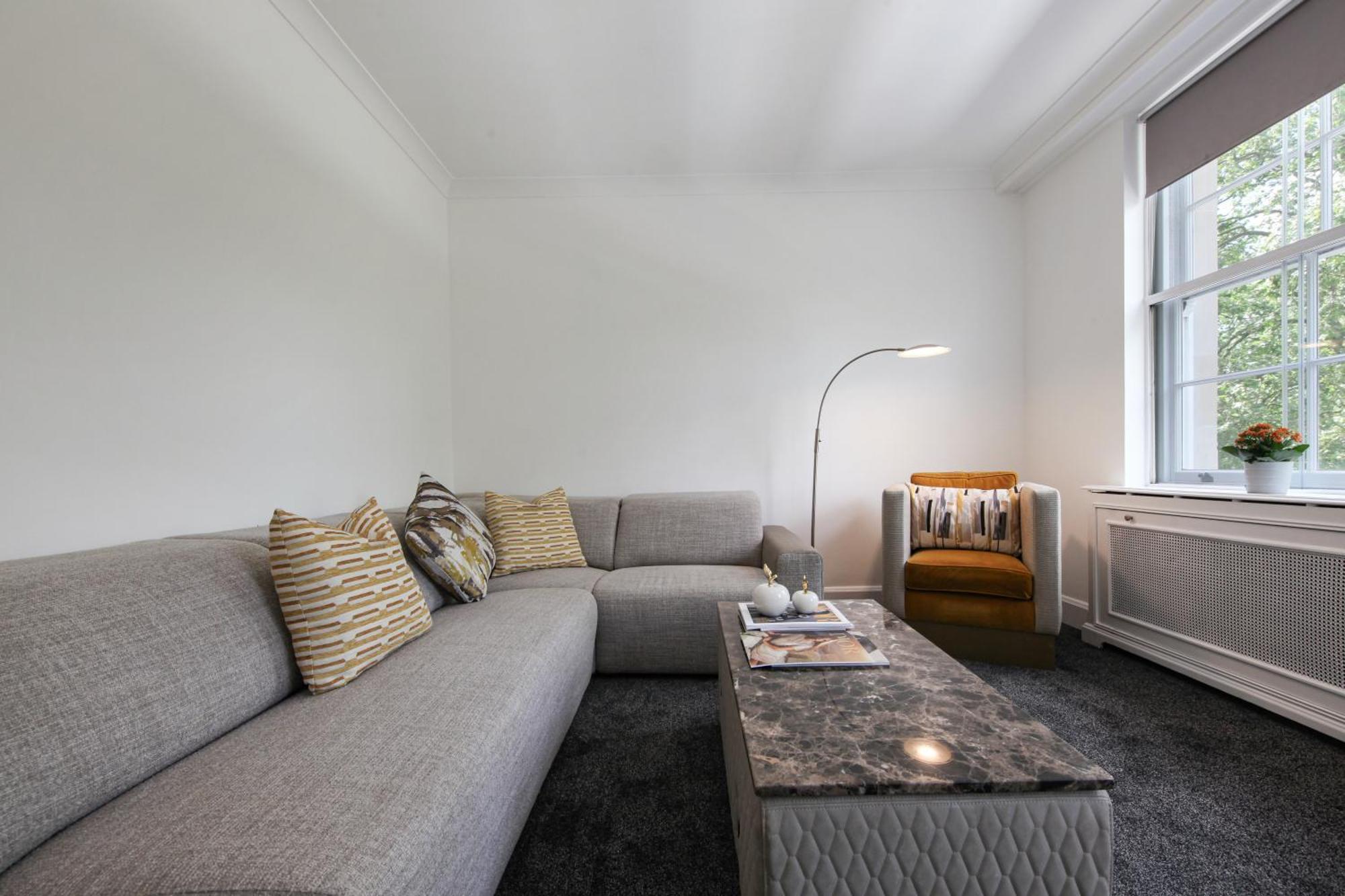 Apartment Park Lane London