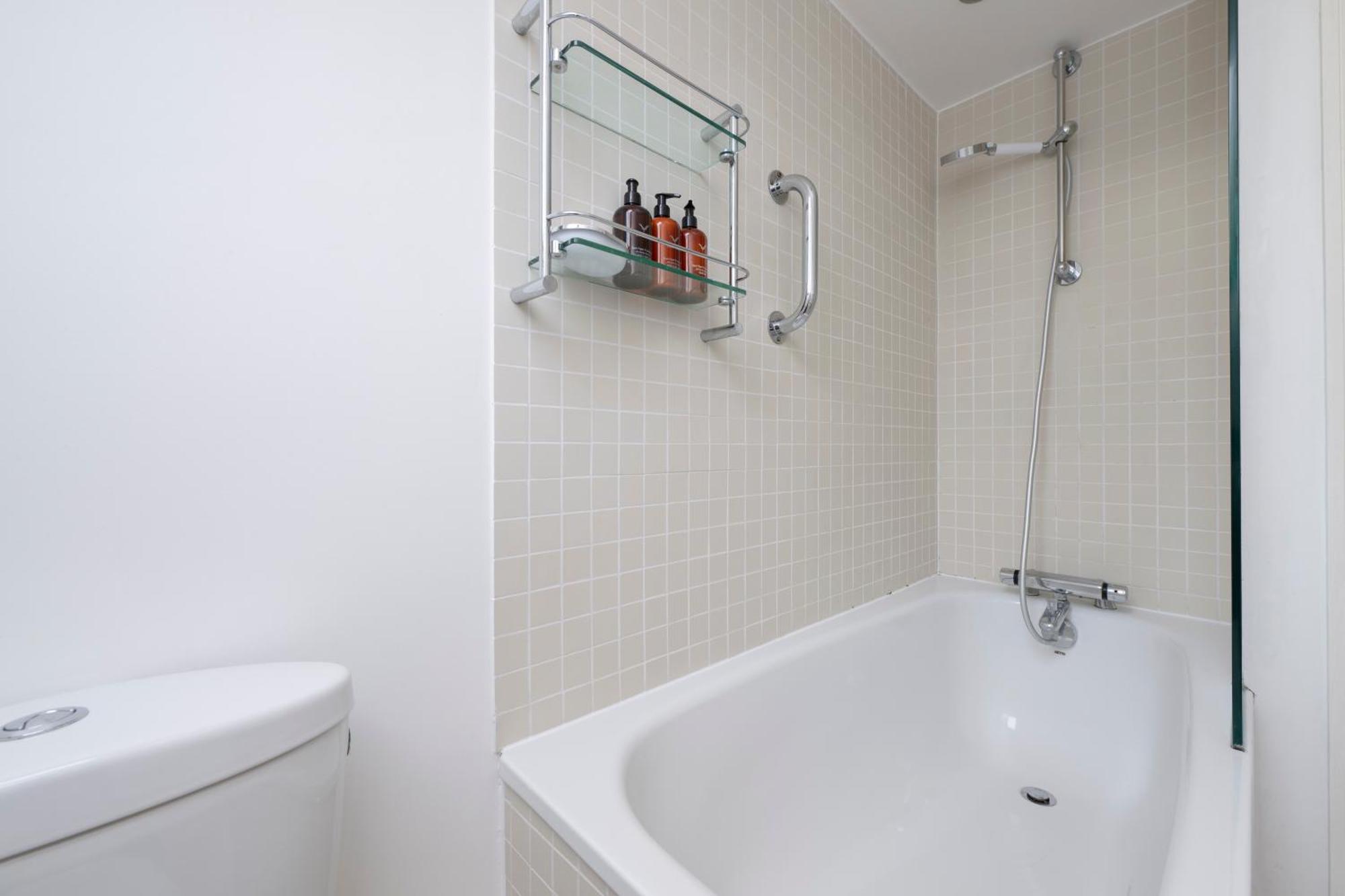 Fulham Spacious & Luxe House With Parking & Garden Apartamento