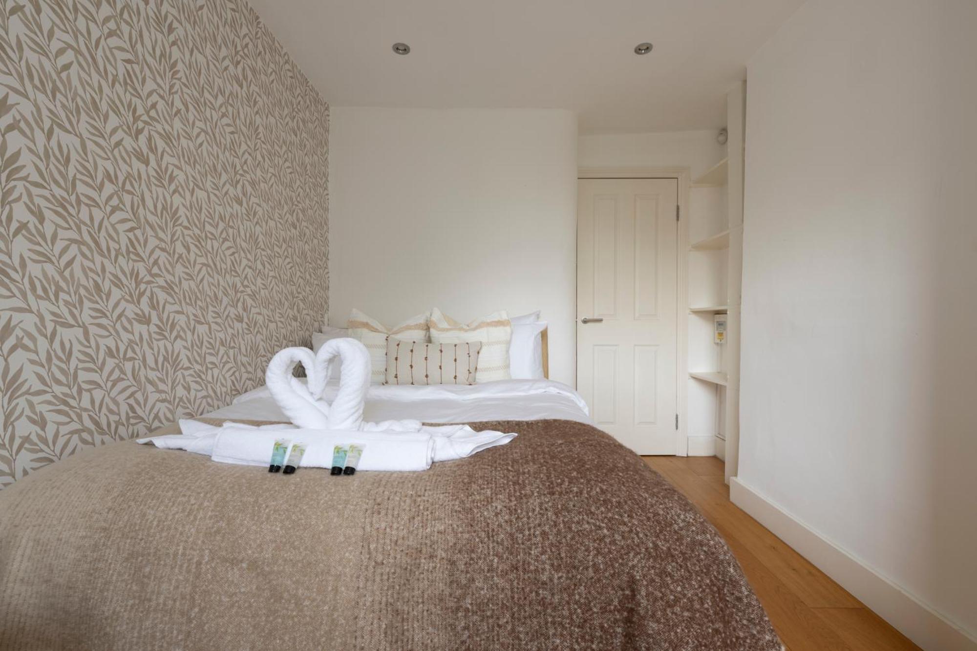 Fulham Spacious & Luxe House With Parking & Garden Apartamento Londres