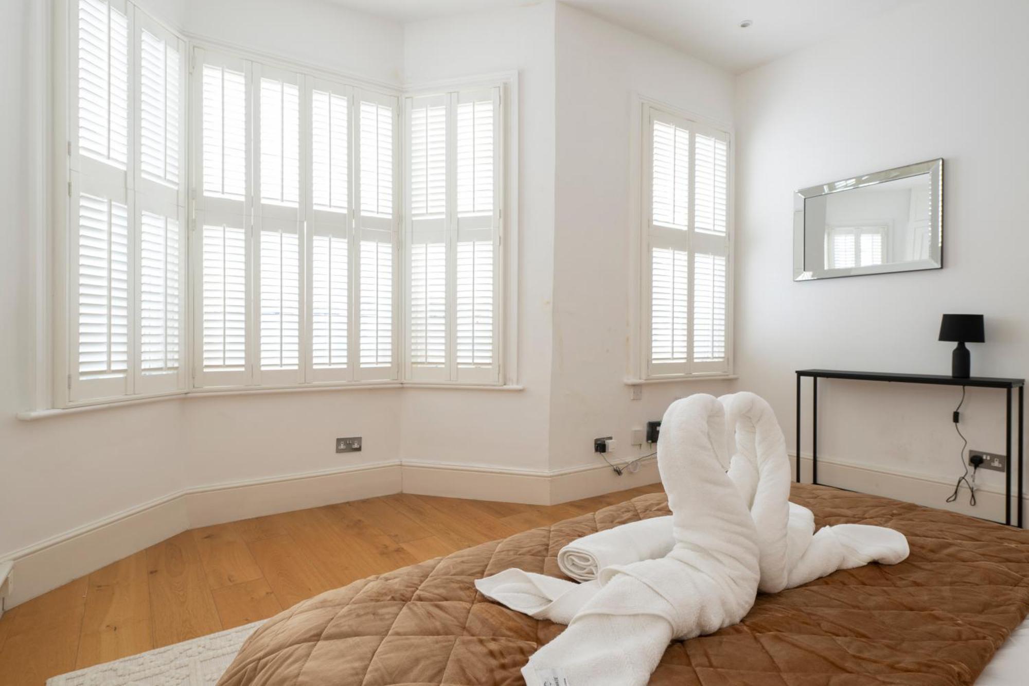 Fulham Spacious & Luxe House With Parking & Garden *