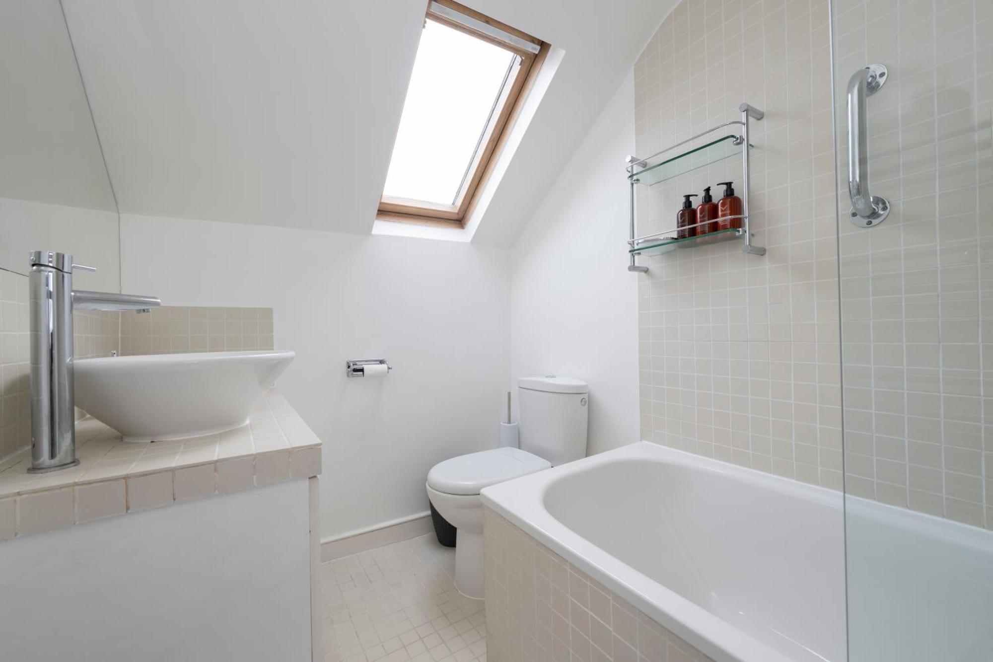 Apartamento Fulham Spacious & Luxe House With Parking & Garden Londres