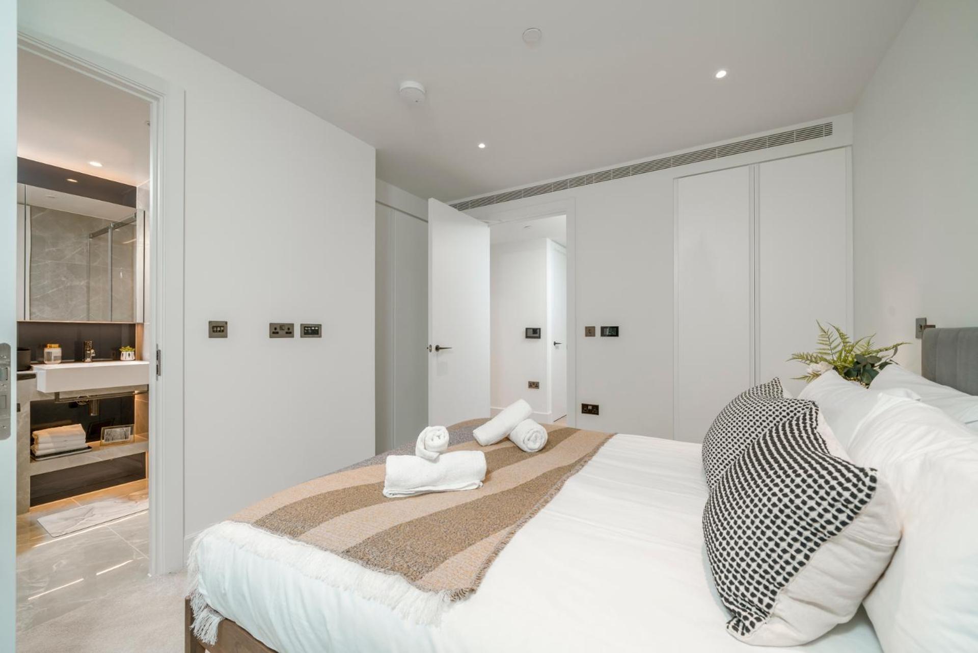 2 Bedroom Westfield Near Appartement