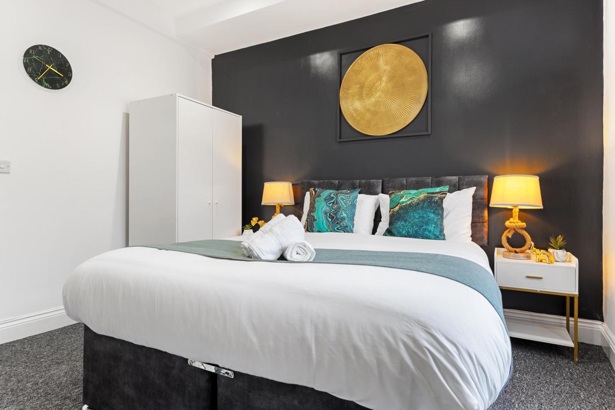 Appartement Stylish 2 Bedroom Haven In Zone 2-15 Mins To Central London- Garden & Parking Available! 5 Beds-Sleeps 6 People- Instant Book & Self Check-In! Save 20 Percent On Stays Of 7 Nights Or More ! *