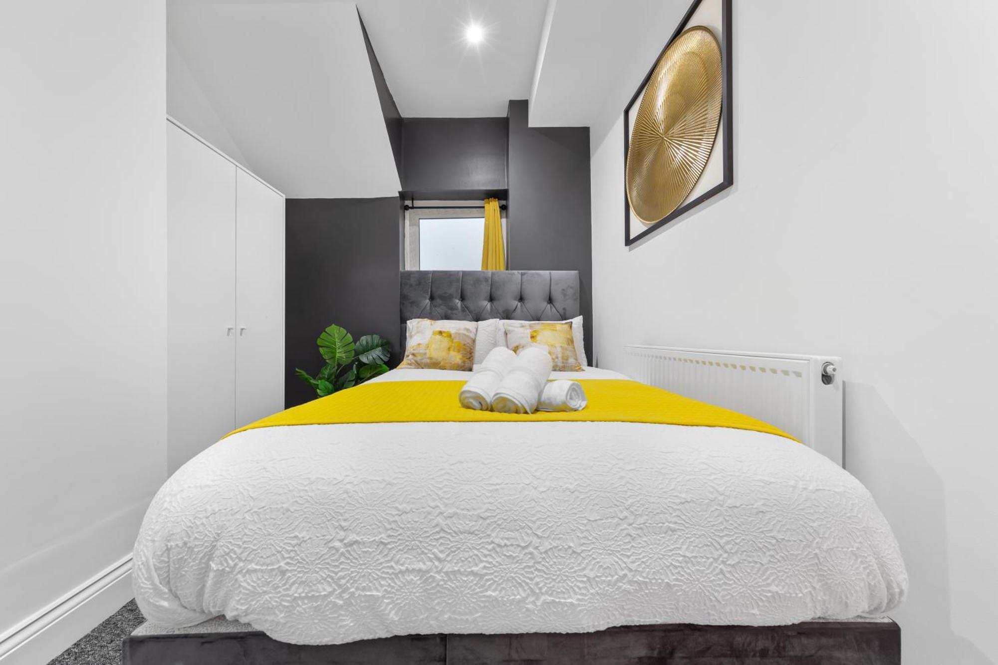 Appartement Stylish 2 Bedroom Haven In Zone 2-15 Mins To Central London- Garden & Parking Available! 5 Beds-Sleeps 6 People- Instant Book & Self Check-In! Save 20 Percent On Stays Of 7 Nights Or More !