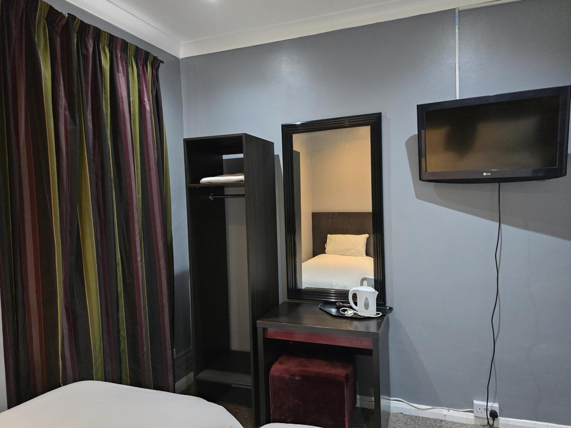 L S Hotel