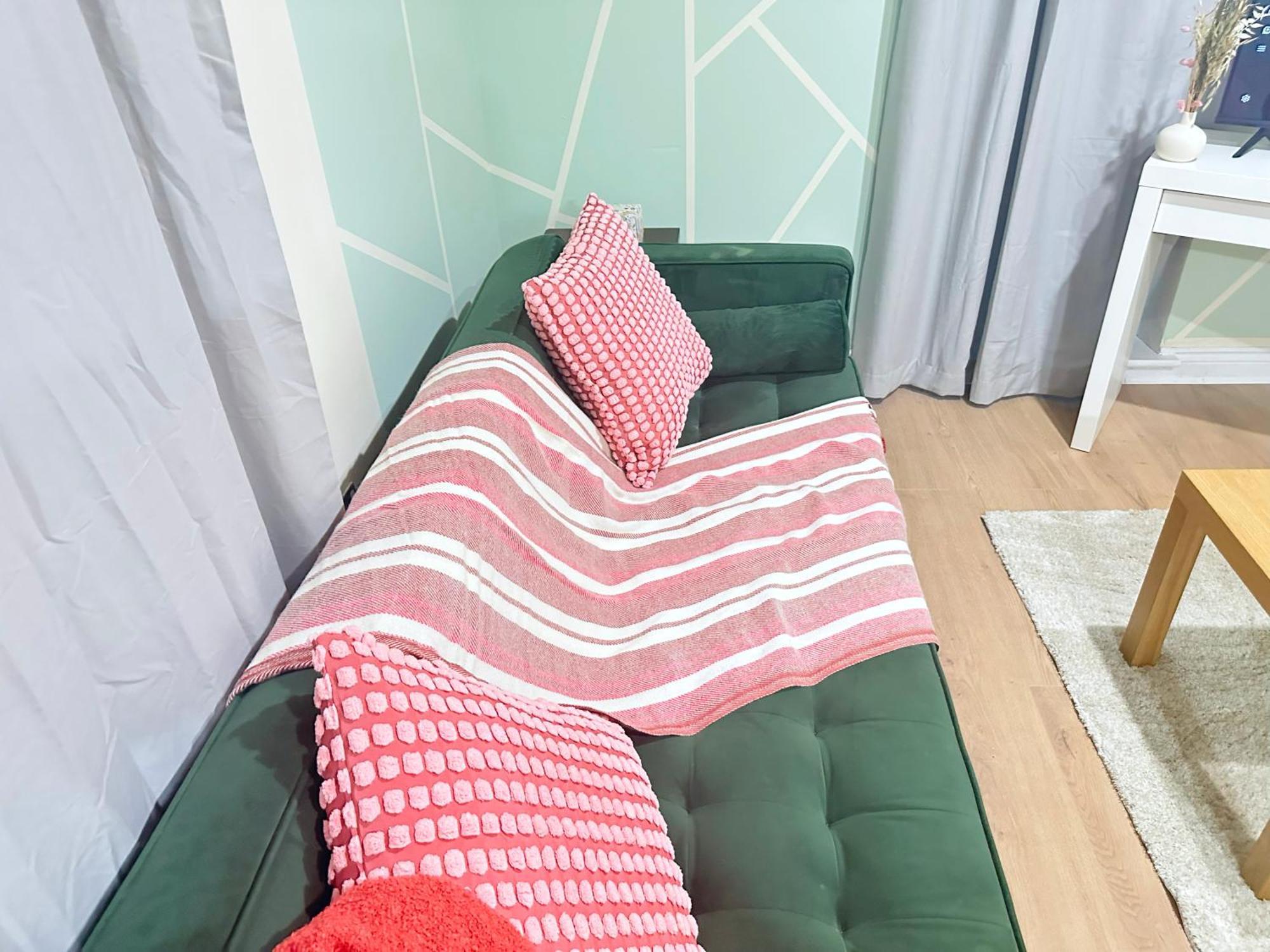 Olive Immaculate Wembley Apartment, 15mins To London, By Edens Appartement